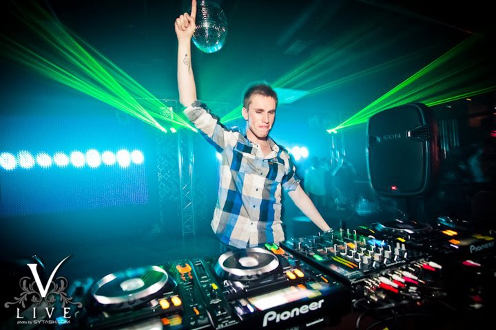Nicky Romero – Las Vegas Resident DJ at Hakkasan, Omnia, Wet Republic ...