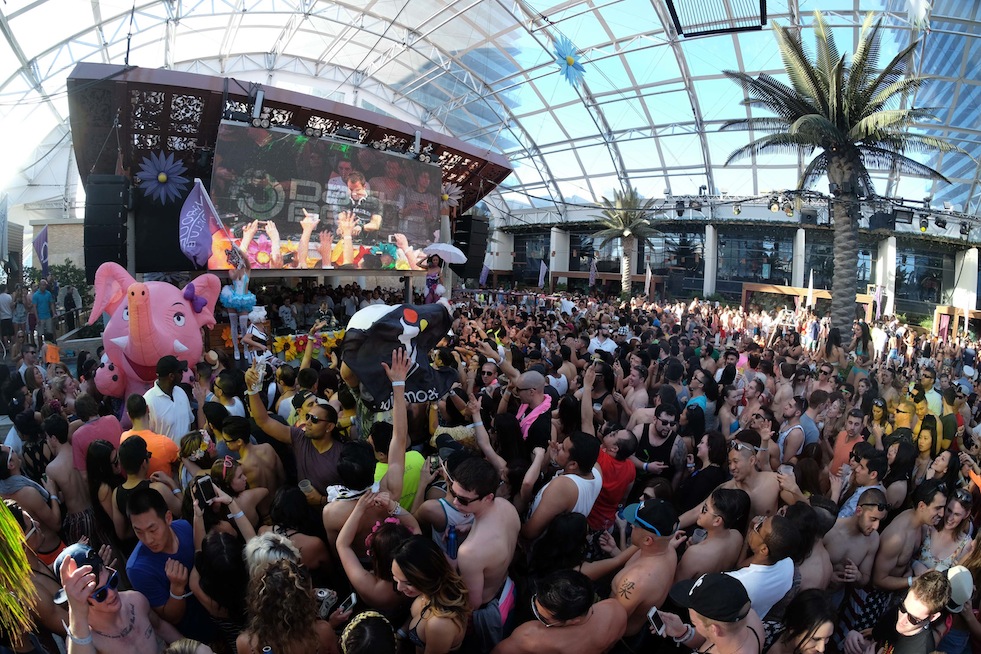 Marquee resurrects Dayclub Dome for winter pool season – Electronic Vegas
