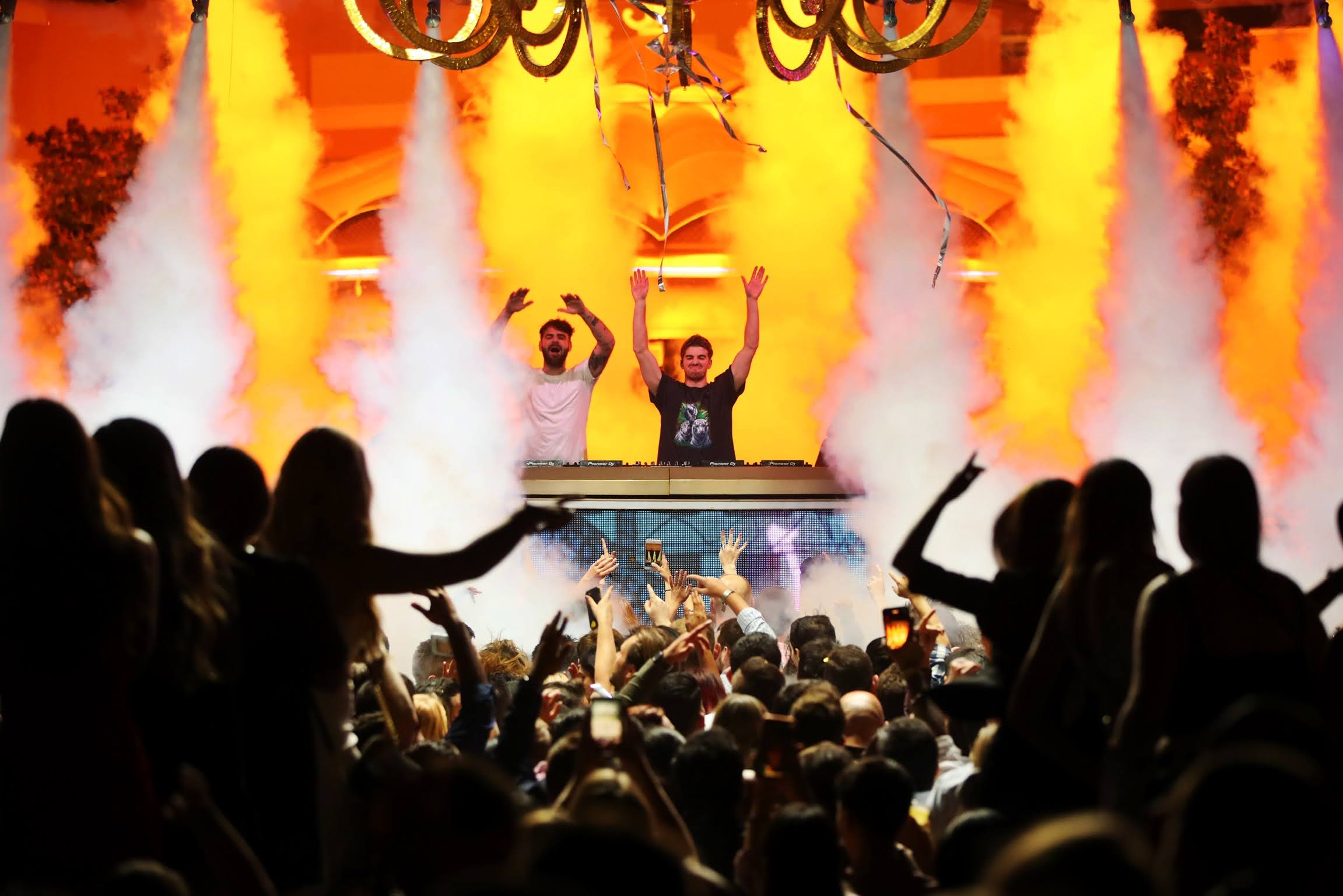 XS Nightclub celebrates 2022's arrival with Marshmello, The Chainsmokers,  Diplo – Electronic Vegas